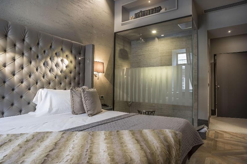Forvm Boutique Hotel Trieste Esterno foto