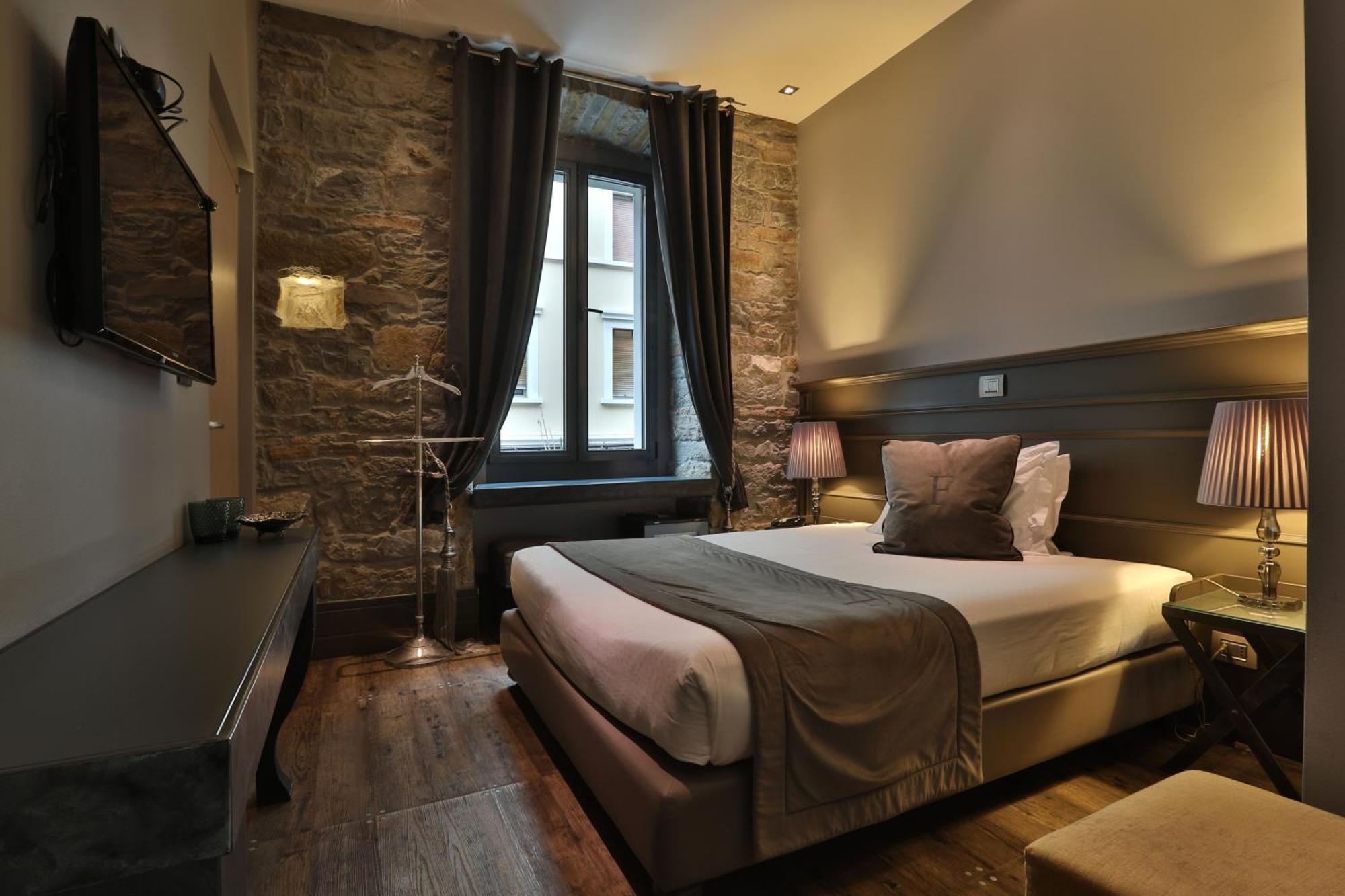 Forvm Boutique Hotel Trieste Esterno foto