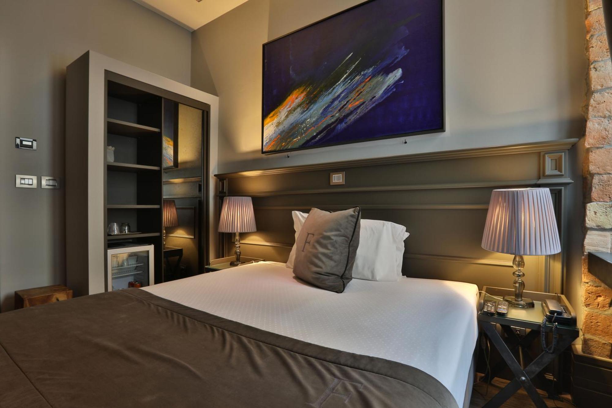 Forvm Boutique Hotel Trieste Esterno foto