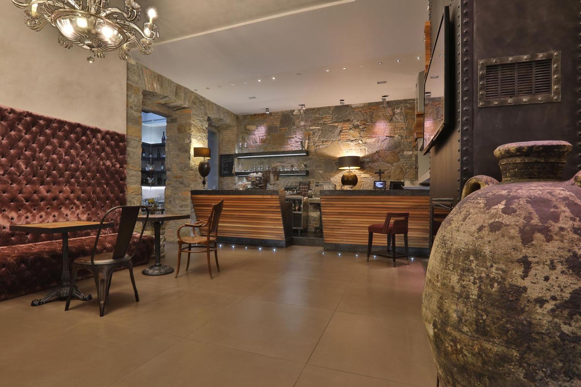 Forvm Boutique Hotel Trieste Esterno foto