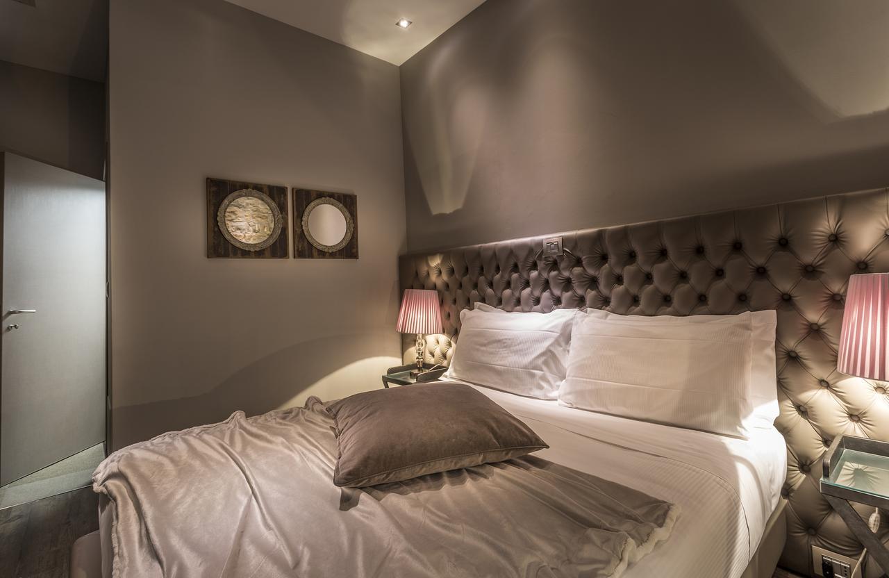 Forvm Boutique Hotel Trieste Esterno foto