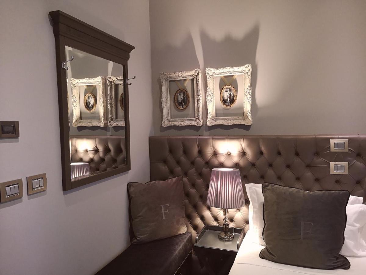 Forvm Boutique Hotel Trieste Esterno foto